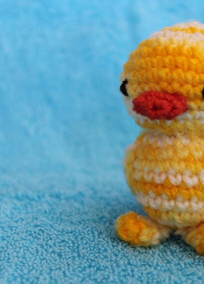 handgemachtes gehäkeltes kuscheltier – ein einzigartiges, weiches und liebevoll gestaltetes spielzeug, perfekt als geschenk oder zum sammeln.